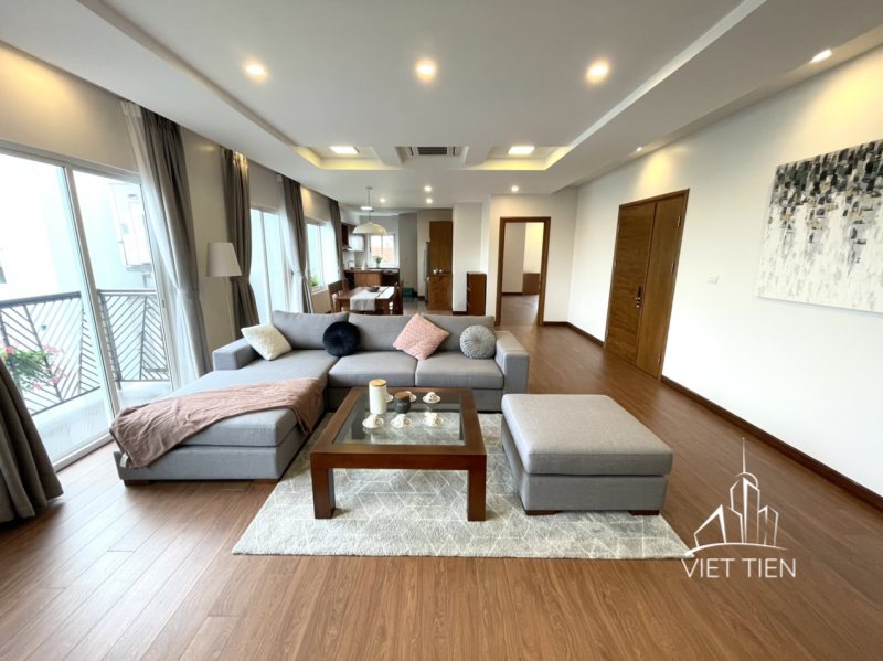 Spacious modern 3 bedroom with big balcony on Quang Khanh ID 0181