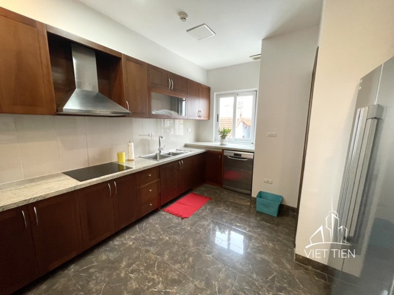 Spacious modern 3 bedroom with big balcony on Quang Khanh ID 0181