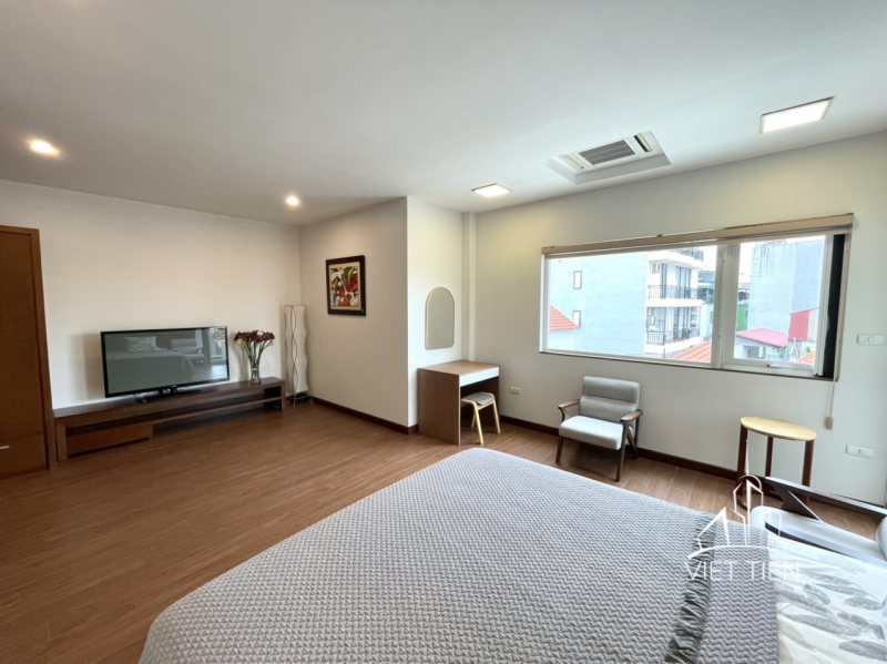 Spacious modern 3 bedroom with big balcony on Quang Khanh ID 0181