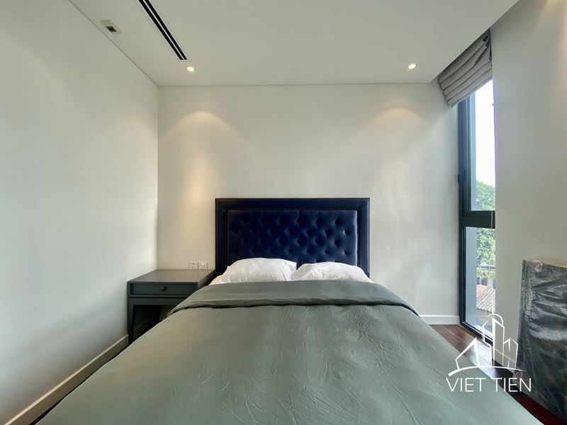 Stylish 3 Bedroom Apartment on Xuan Dieu street with Lake View ID 0182