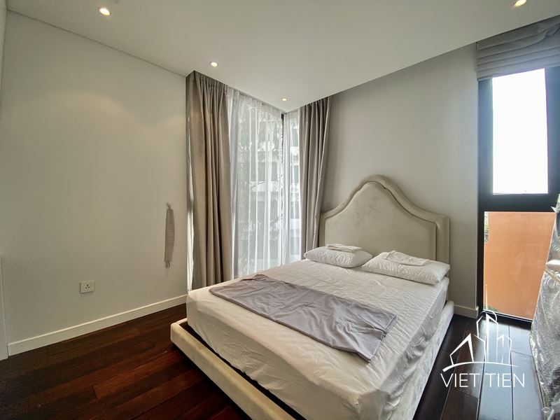 Stylish 3 Bedroom Apartment on Xuan Dieu street with Lake View ID 0183