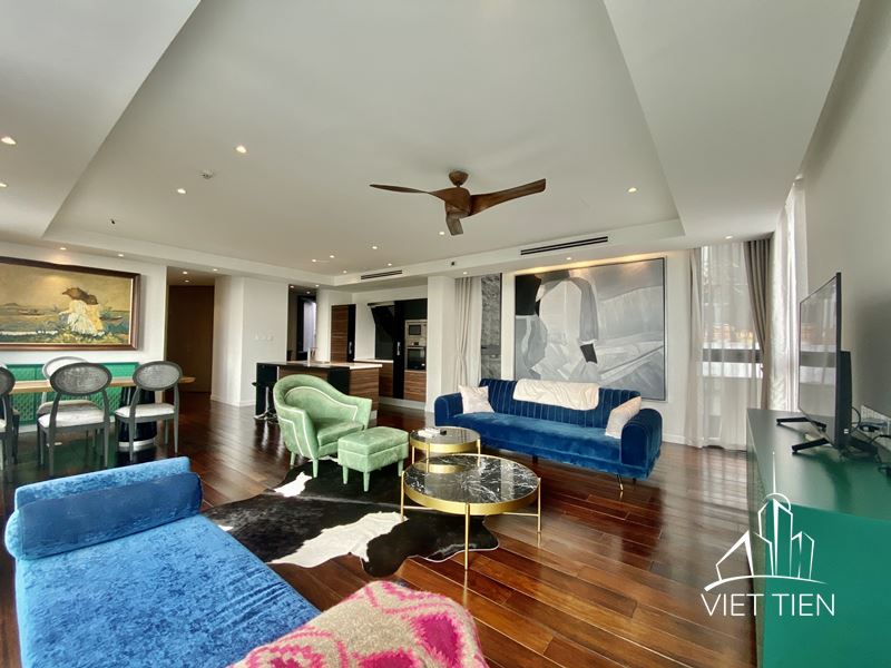 Stylish 3 Bedroom Apartment on Xuan Dieu street with Lake View ID 0183