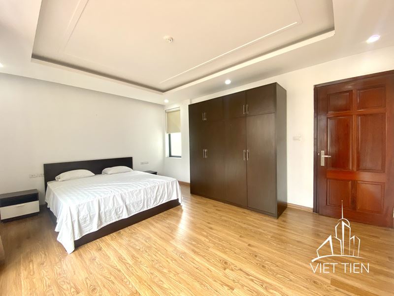 Spacious 3 Bedroom Apartment on Xuan Dieu street ID 0185