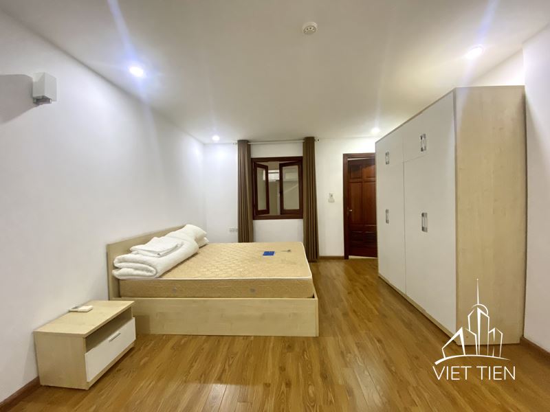 Spacious 3 Bedroom Apartment on Xuan Dieu street ID 0185