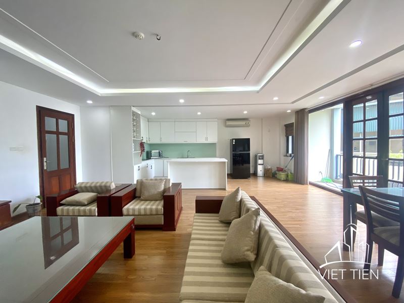 Spacious 3 Bedroom Apartment on Xuan Dieu street ID 0185