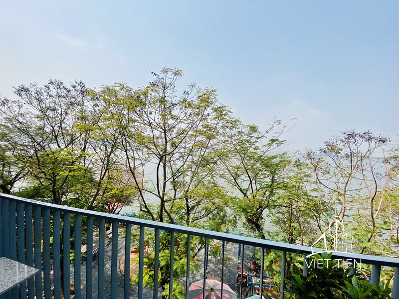 Lake view 2 bedrooms apartment with balcony on Vu Mien Street ID 0187