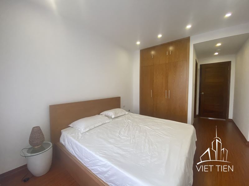 Comfortable 2 Bedroom Apartment on Xuan Dieu street Lake View, Balcony ID 0188