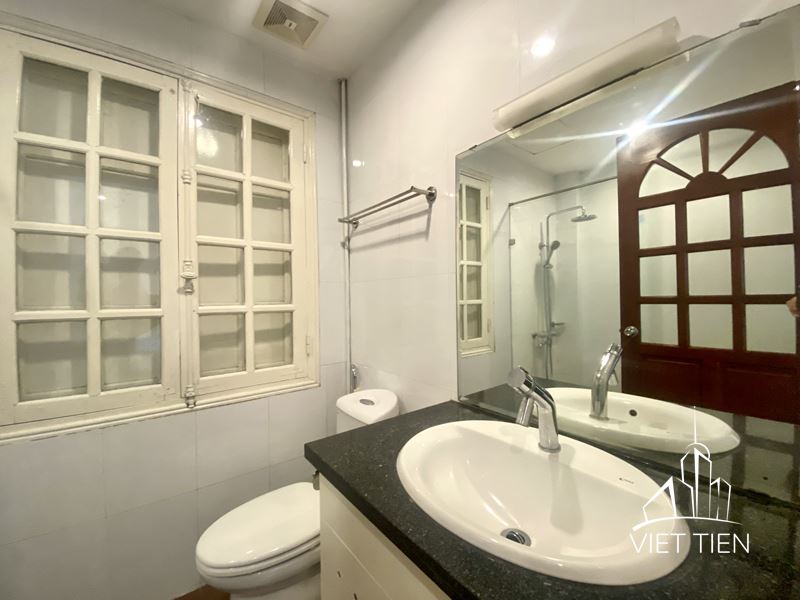 Affordable 2 Bedroom Apartment on Xuan Dieu street ID 0189