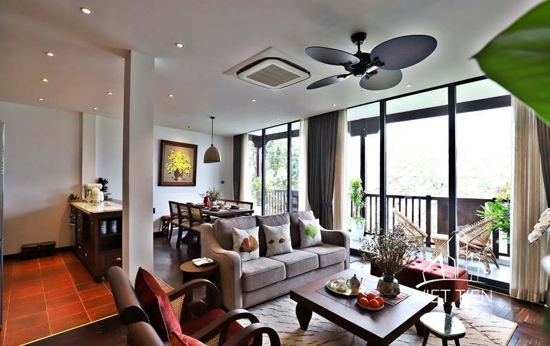 Indochine 2 bedroom apartment with lake view on Vu Mien Street ID 0193