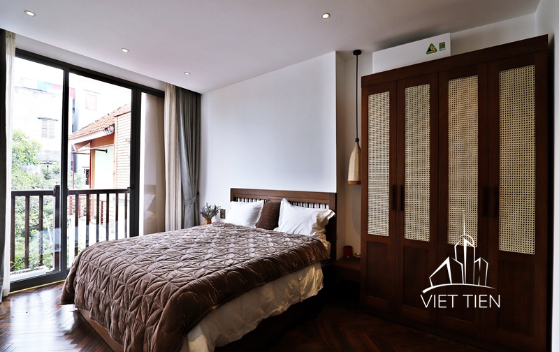 Indochine 2 bedroom apartment with lake view on Vu Mien Street ID 0193