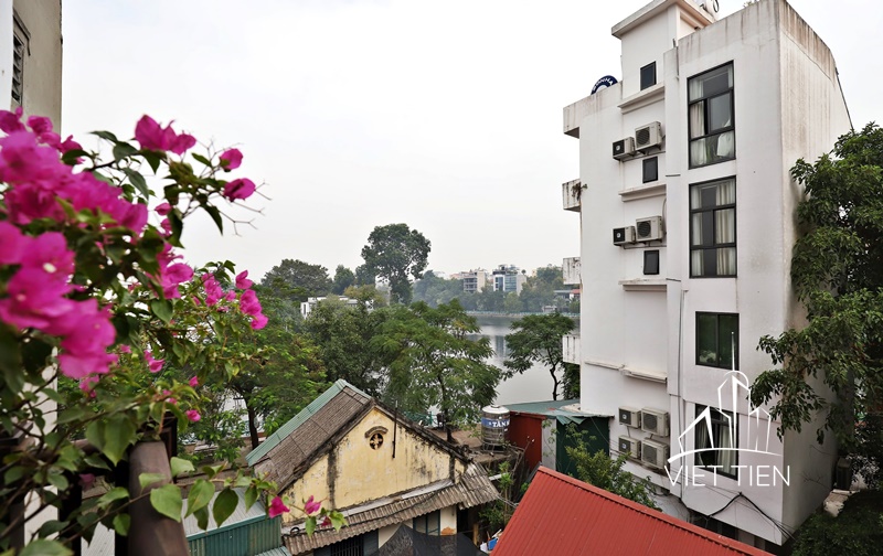 Indochine 2 bedroom apartment with lake view on Vu Mien Street ID 0193