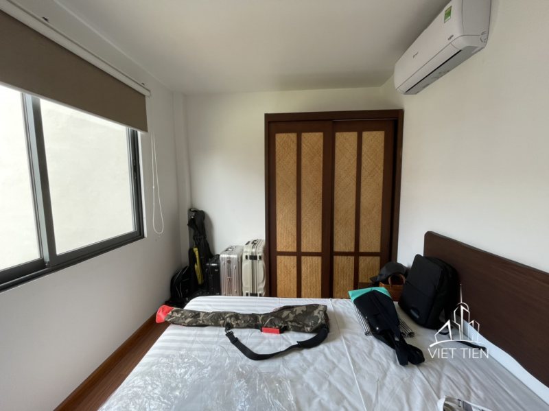 Big balcony modern 2 bedroom apartment for rent on Quang Khanh Id 0194