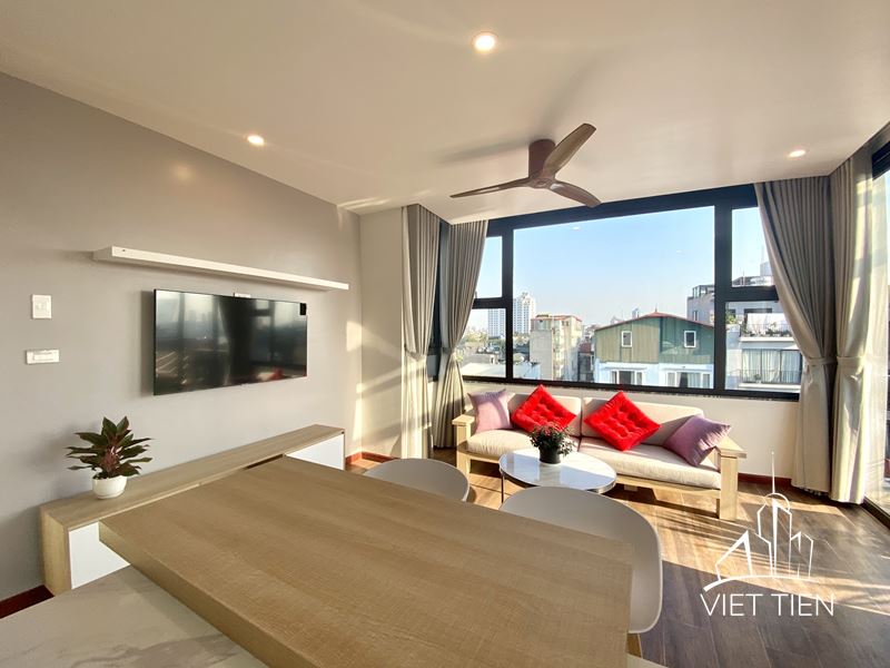 Modern 1 Bedroom Apartment, High Floor on Xuan Dieu street ID 0204