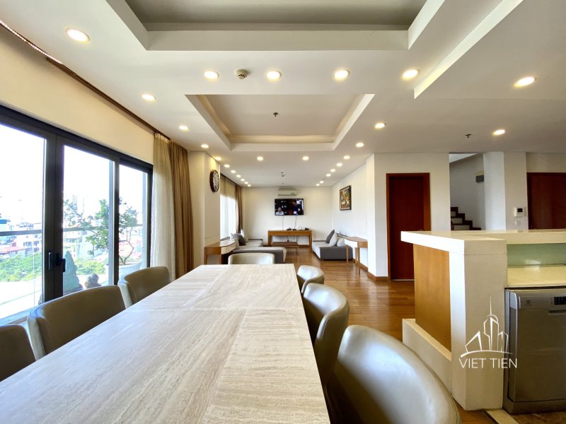 Duplex spacious modern 4 bedroom apartment with big balcony on Trinh Cong Son ID 0209