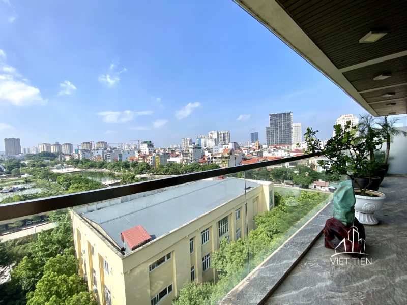 Duplex spacious modern 4 bedroom apartment with big balcony on Trinh Cong Son ID 0209