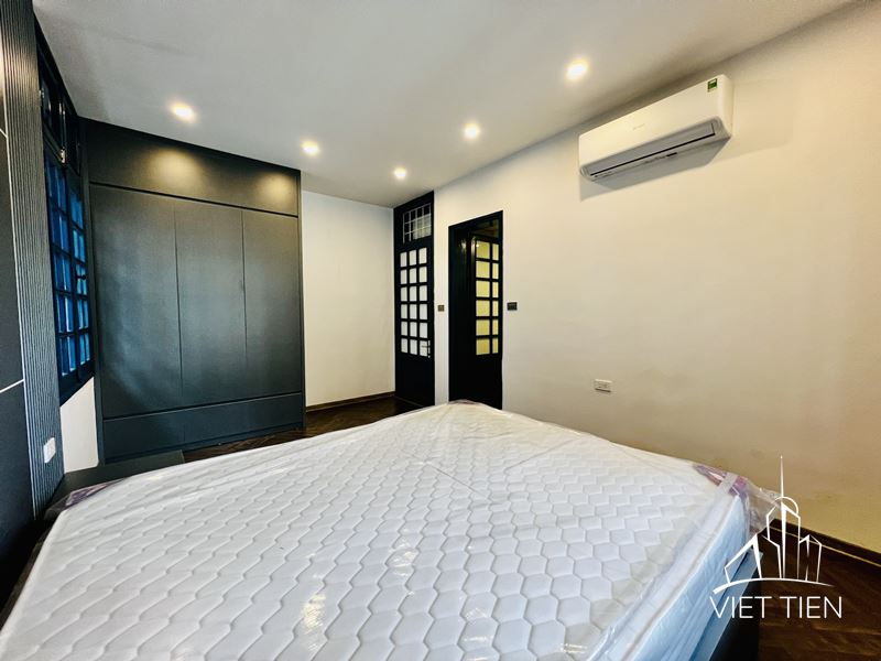 Huge Balcony 2 Bedroom Apartment on Xuan Dieu street ID 0210