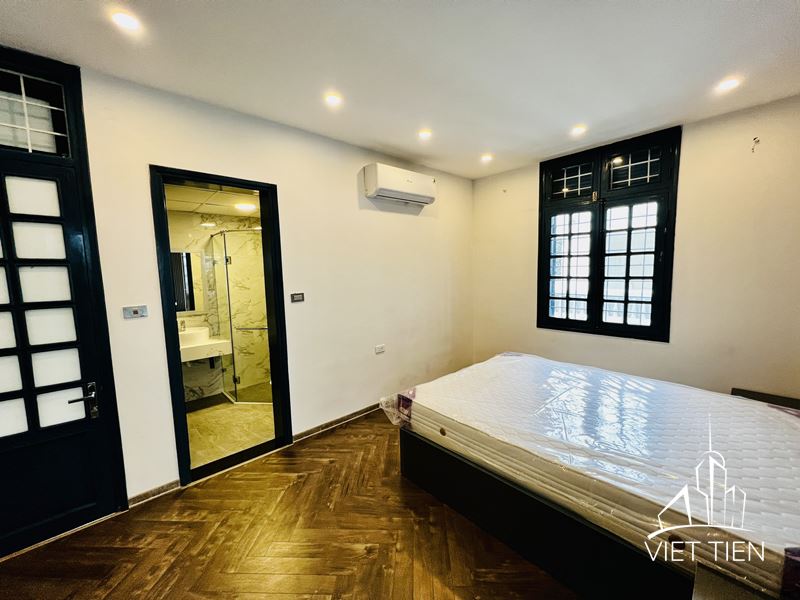 Huge Balcony 2 Bedroom Apartment on Xuan Dieu street ID 0210