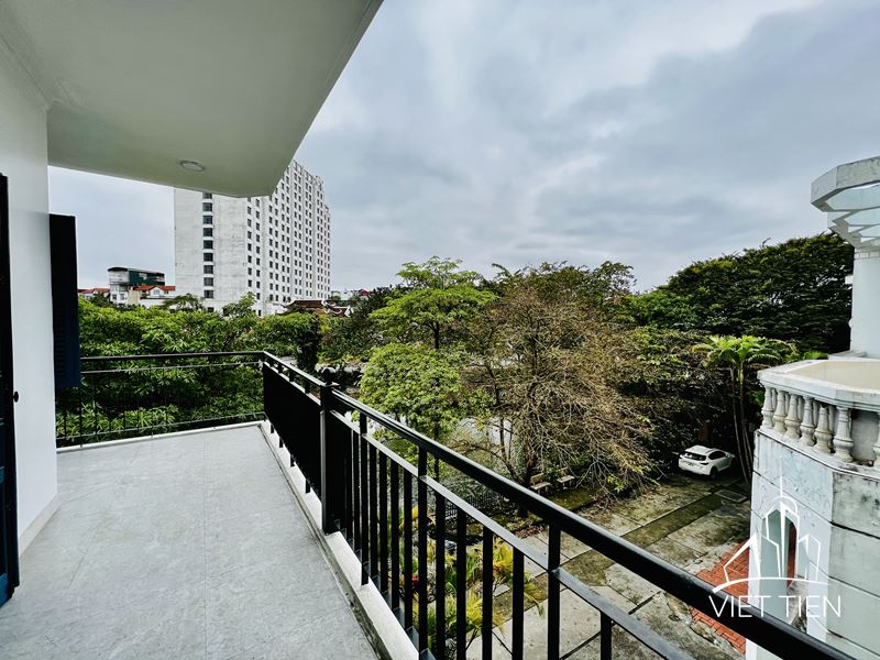 Huge Balcony 2 Bedroom Apartment on Xuan Dieu street ID 0210