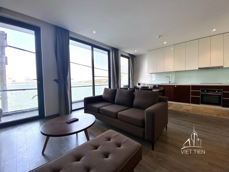 Lake view big balcony 2 bedrooms with lots of natural light on Quang Khanh street ID 0212