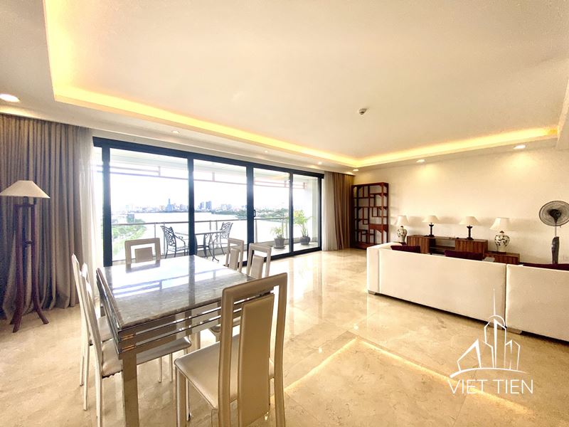 Spacious 3 Bedroom Apartment On Xuan Dieu street ID 0215