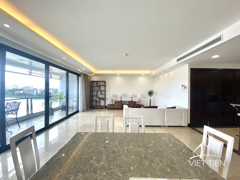 Spacious 3 Bedroom Apartment On Xuan Dieu street ID 0215