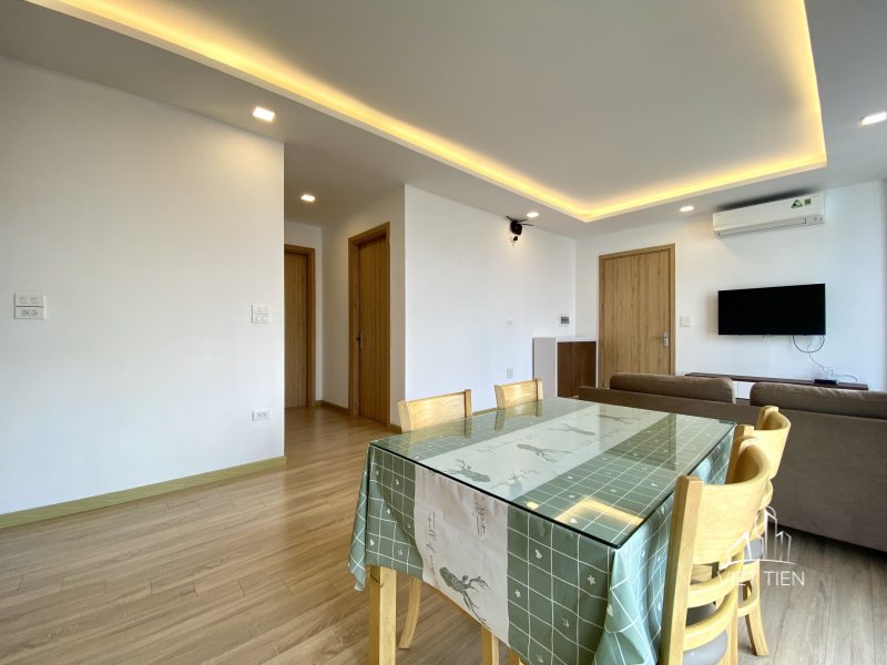 Modern cozy 2 bedroom apartment with lake view on Quang Khanh ID 0217