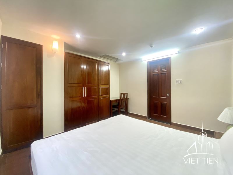 4 Bedroom Apartment on Xuan Dieu street ID 0219