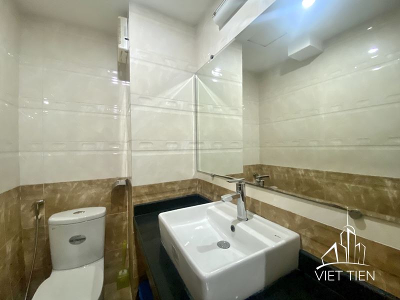 4 Bedroom Apartment on Xuan Dieu street ID 0219