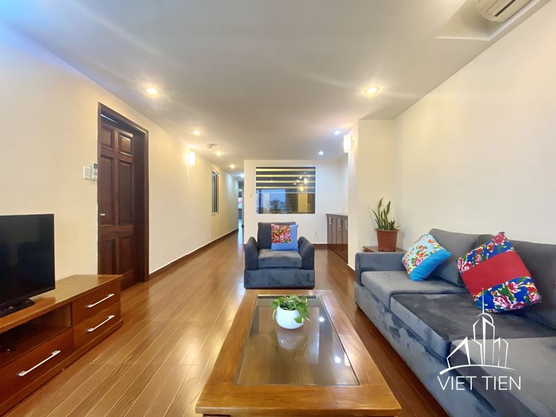 4 Bedroom Apartment on Xuan Dieu street ID 0219