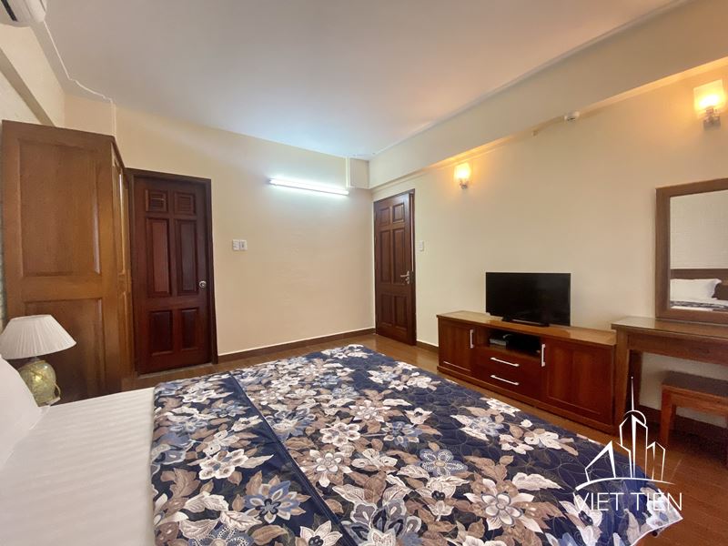 4 Bedroom Apartment on Xuan Dieu street ID 0219