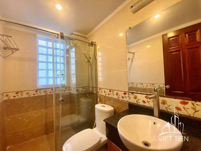 3 Bedroom Apartment on Xuan Dieu street ID 0220