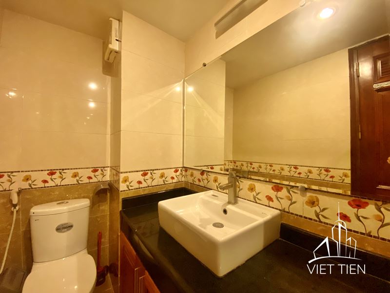 3 Bedroom Apartment on Xuan Dieu street ID 0220