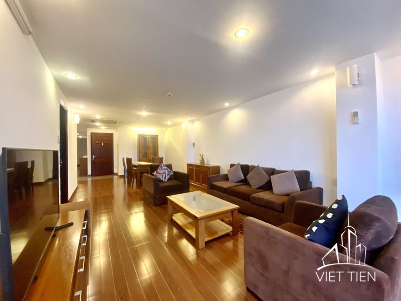 3 Bedroom Apartment on Xuan Dieu street ID 0220