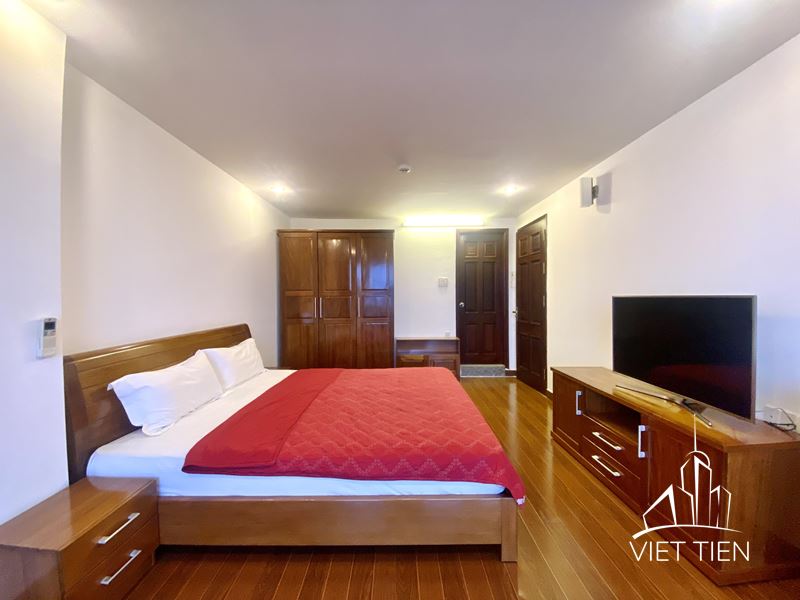 3 Bedroom Apartment on Xuan Dieu street ID 0220