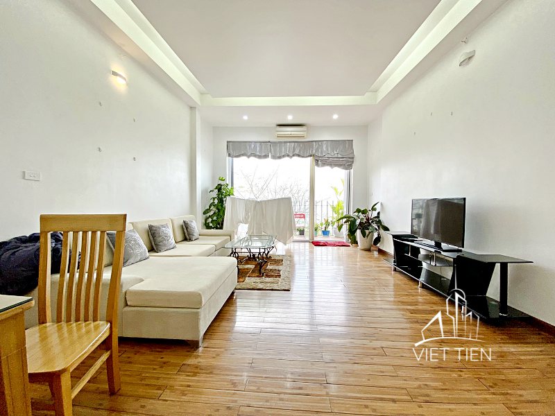 Cozy spacious 1 bedroom apartment with lake view balcony ID 0223