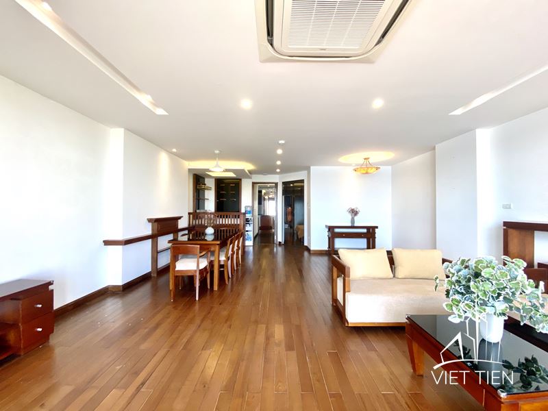 Convenient Location 4 Bedroom Apartment on Xuan Dieu street ID 0226