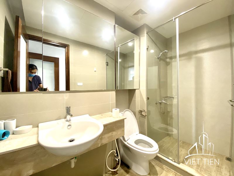 Convenient Location 4 Bedroom Apartment on Xuan Dieu street ID 0226