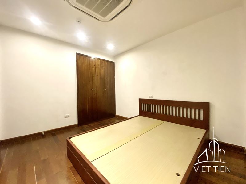 Convenient Location 4 Bedroom Apartment on Xuan Dieu street ID 0226