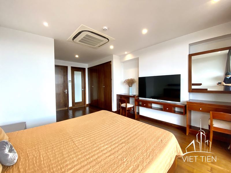 Convenient Location 4 Bedroom Apartment on Xuan Dieu street ID 0226