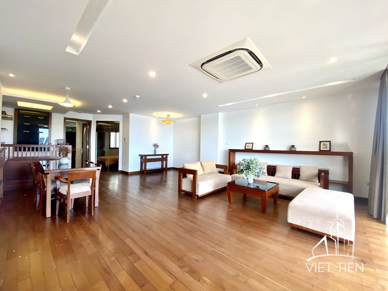 Convenient Location 4 Bedroom Apartment on Xuan Dieu street ID 0226