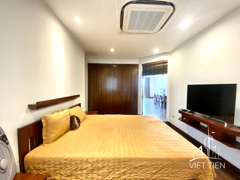 Convenient Location 4 Bedroom Apartment on Xuan Dieu street ID 0226