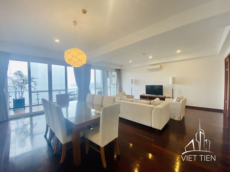 Spacious 3 Bedroom Apartment on Xuan Dieu street ID 0227