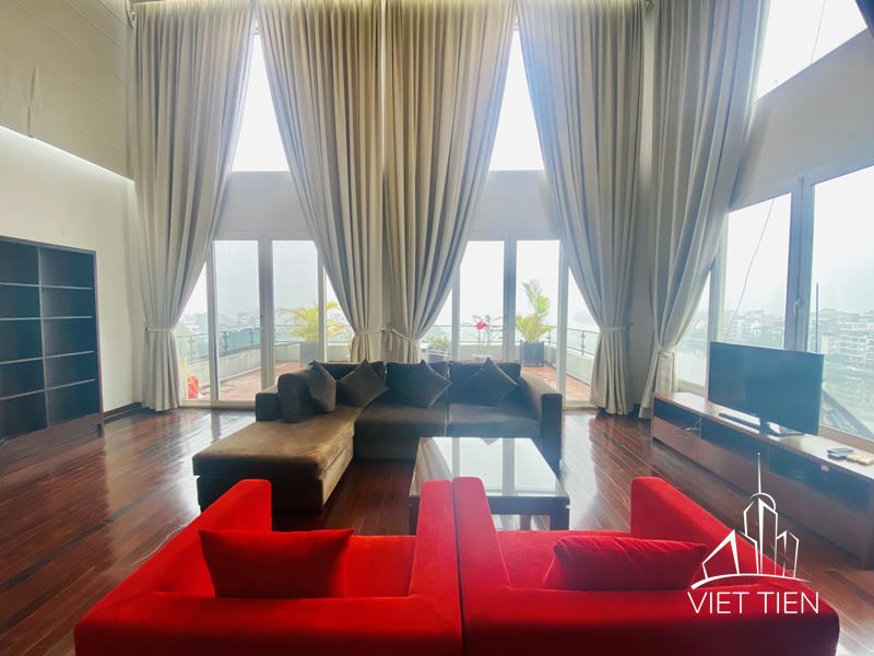 Spacious 3 Bedroom Apartment on Xuan Dieu street ID 0228