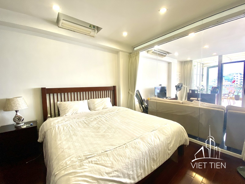 Stunning lake view 1 bedroom apartment with big terrace on Truc Bach Street ID 0235