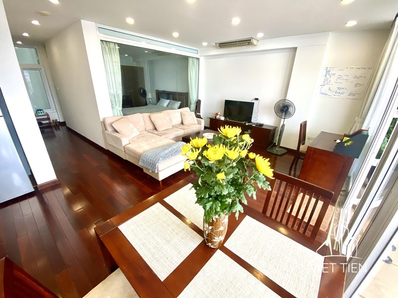 Stunning lake view 1 bedroom apartment with big terrace on Truc Bach Street ID 0235