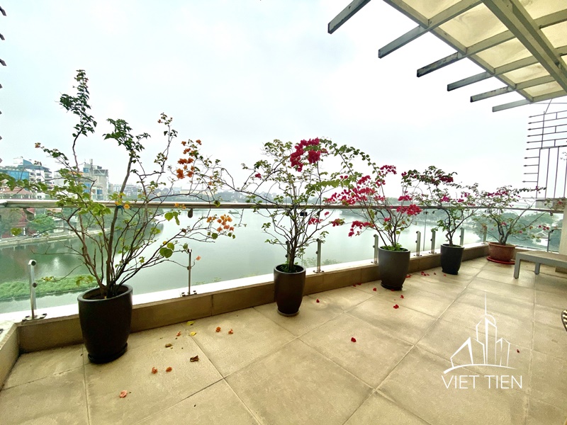 Stunning lake view 1 bedroom apartment with big terrace on Truc Bach Street ID 0235