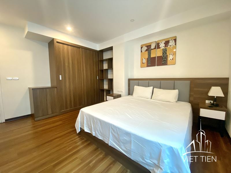 Spacious 3 Bedroom Apartment on Xuan Dieu street ID 0238