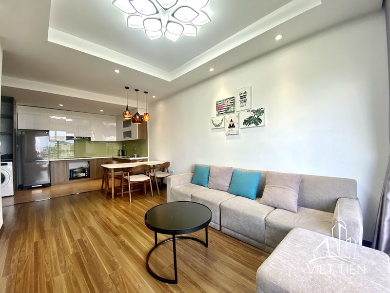 Spacious 3 Bedroom Apartment on Xuan Dieu street ID 0238