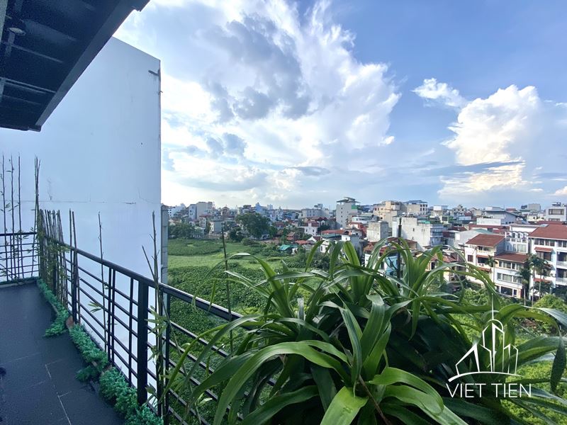 Spacious 3 Bedroom Apartment on Xuan Dieu street ID 0238