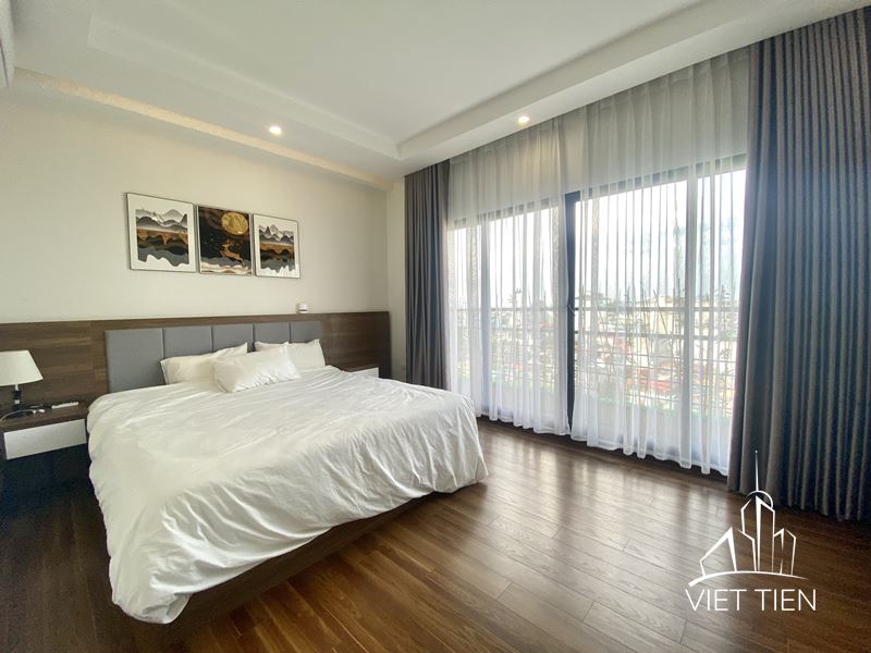 Spacious 4 Bedroom Apartment on Xuan Dieu street ID 0239